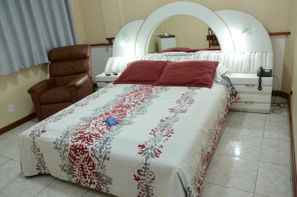 Fares Turis Hotel Uruguaiana Zewnętrze zdjęcie